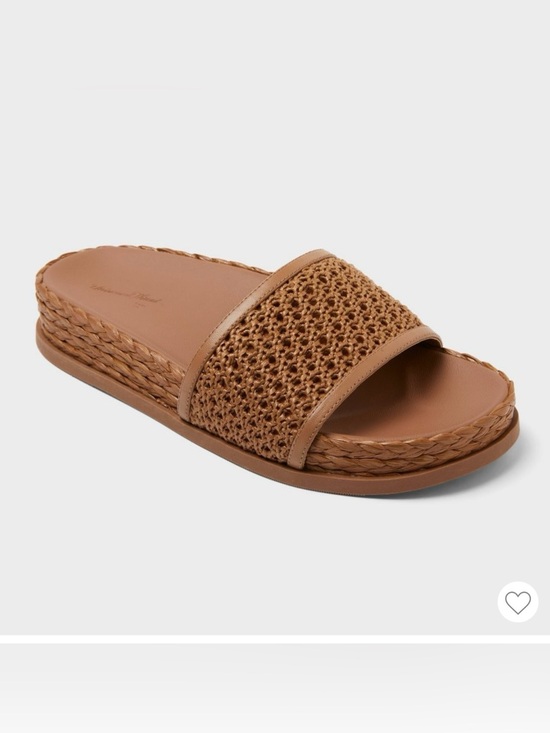 Universal Thread Shoes - Women’s Size 10 Brinley  Universal Thread Woven Slide Sandal in Natural Brown